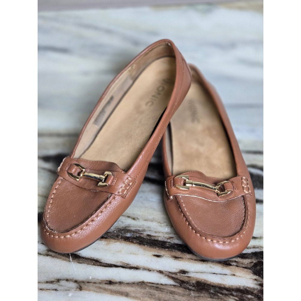 Vionic Kenya Tan Brown Leather  Flats‎ Gold Bit Loafers 8.5 Minimalist Preppy